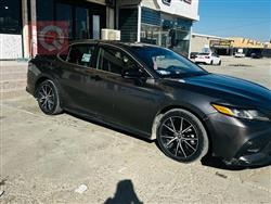 تۆیۆتا کامری